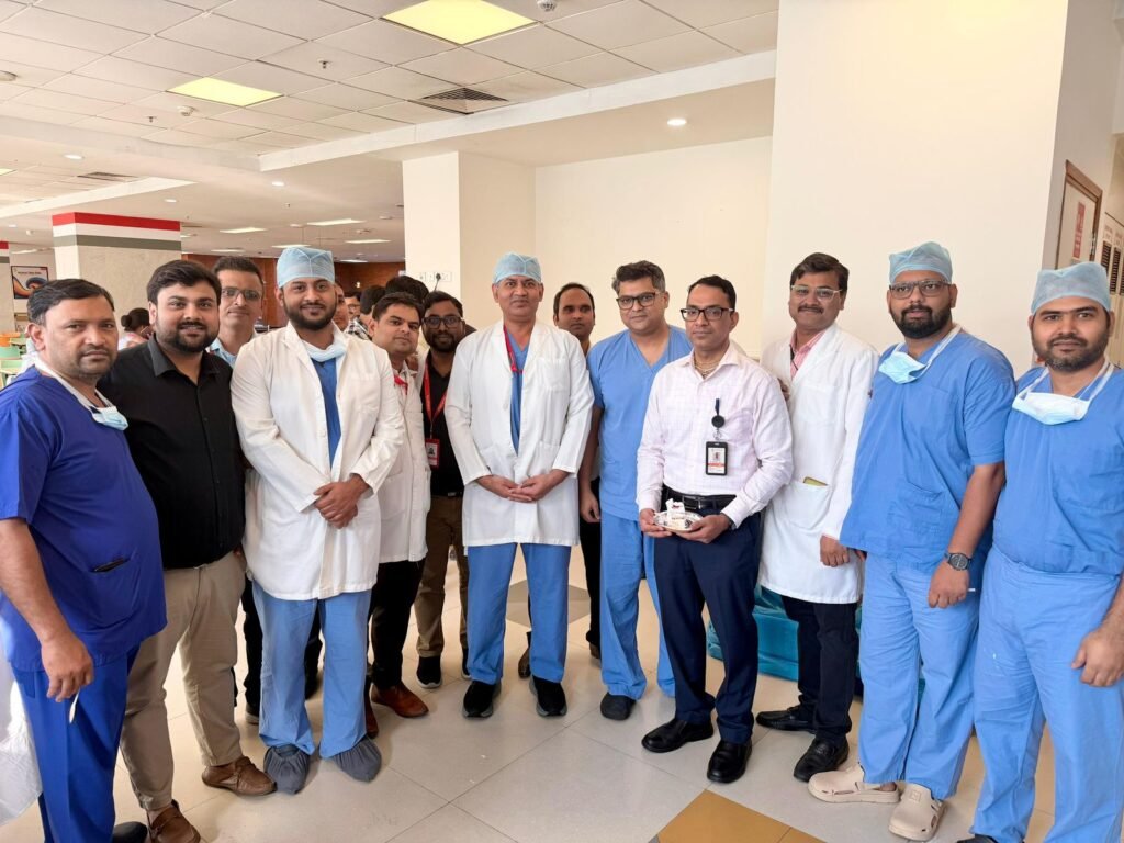 Best Robotic Knee Replacement Surgeon in Lucknow